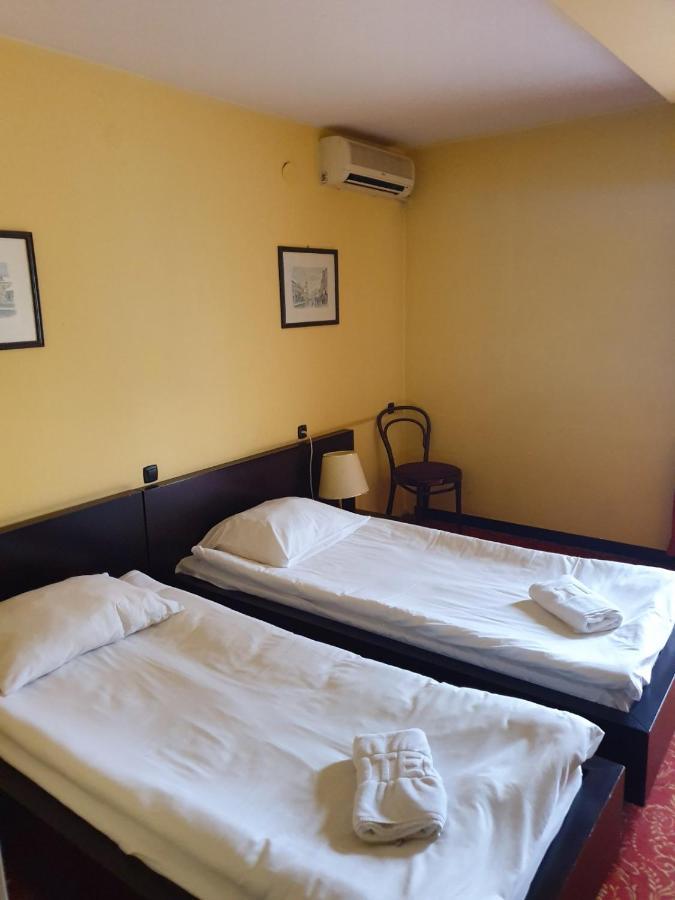 Hotel Sajam Novi Sad Dış mekan fotoğraf